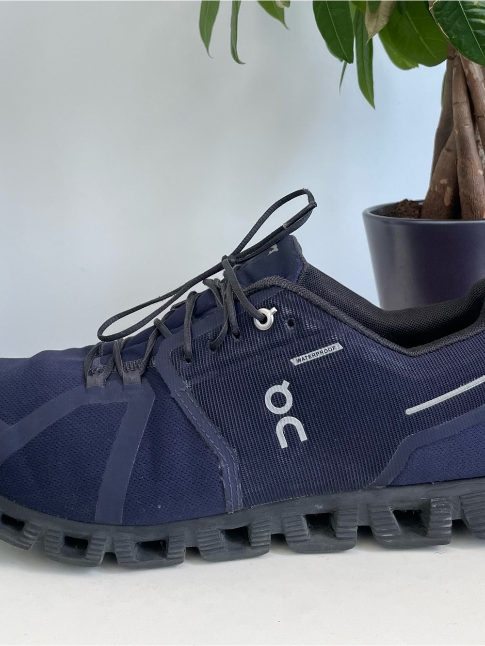 Men Size 11.5 On Running Cloud 5 Waterproof Running Shoes Navy Blue Ink